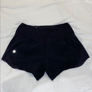 Lululemon Black Shorts (Size 4) (3.5 Inch Inseam)